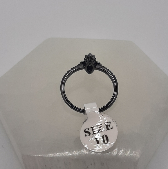 R1019 Black Marquise Ring Plated - Fragrant Jewels - Picture 5 of 7